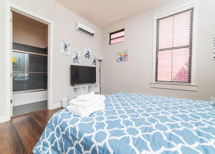 Unbeatable Location - Walkable Entertainment