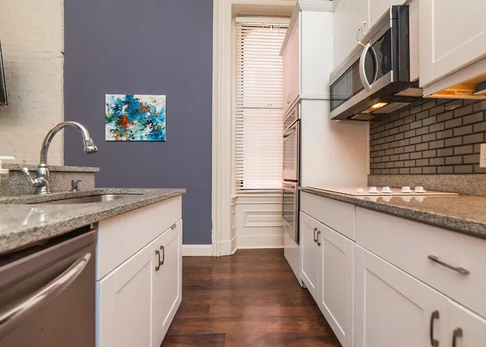 Unbeatable Location - Walkable Entertainment Apartment Pittsburgh
